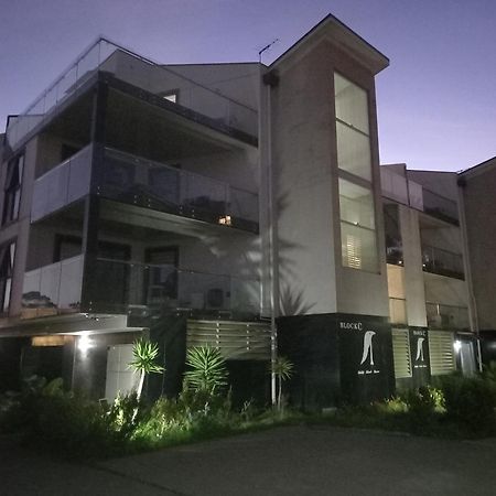 Apartments In Phillip Island Towers - Block C كاوز المظهر الخارجي الصورة